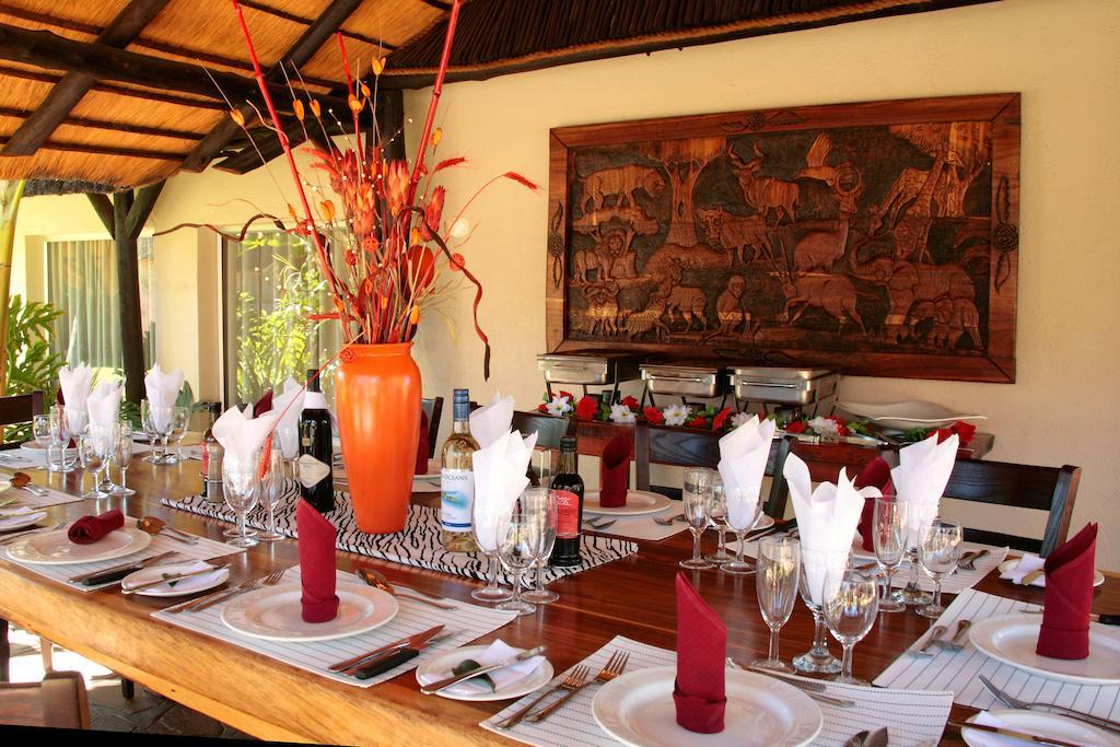 Cest Si Bon Hotel Otjiwarongo Buitenkant foto