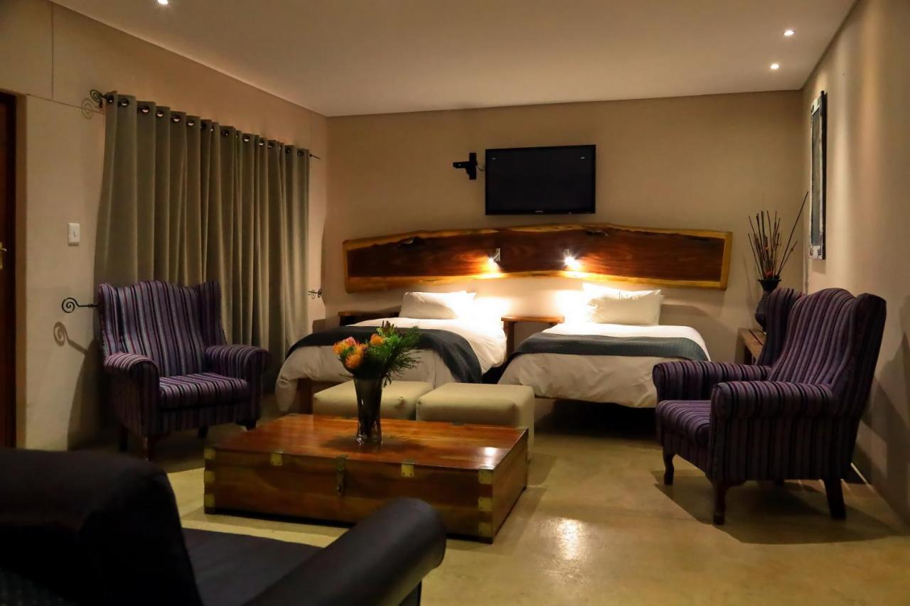 Cest Si Bon Hotel Otjiwarongo Buitenkant foto